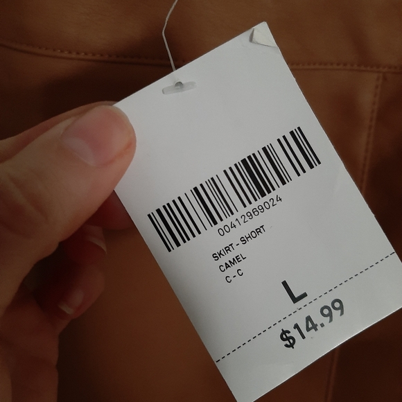 Tan pleather a-line mini skirt - Picture 4 of 4